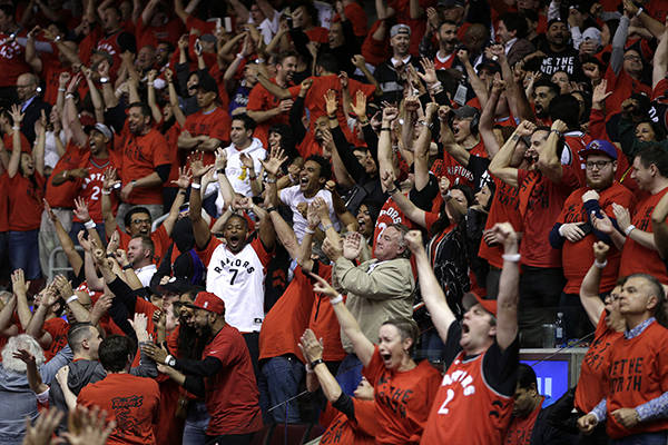 九游会官方网站包含今夜多伦多猛龙备战意甲，临场应变细节曝光，态度坚定，球队文化再被提及的词条