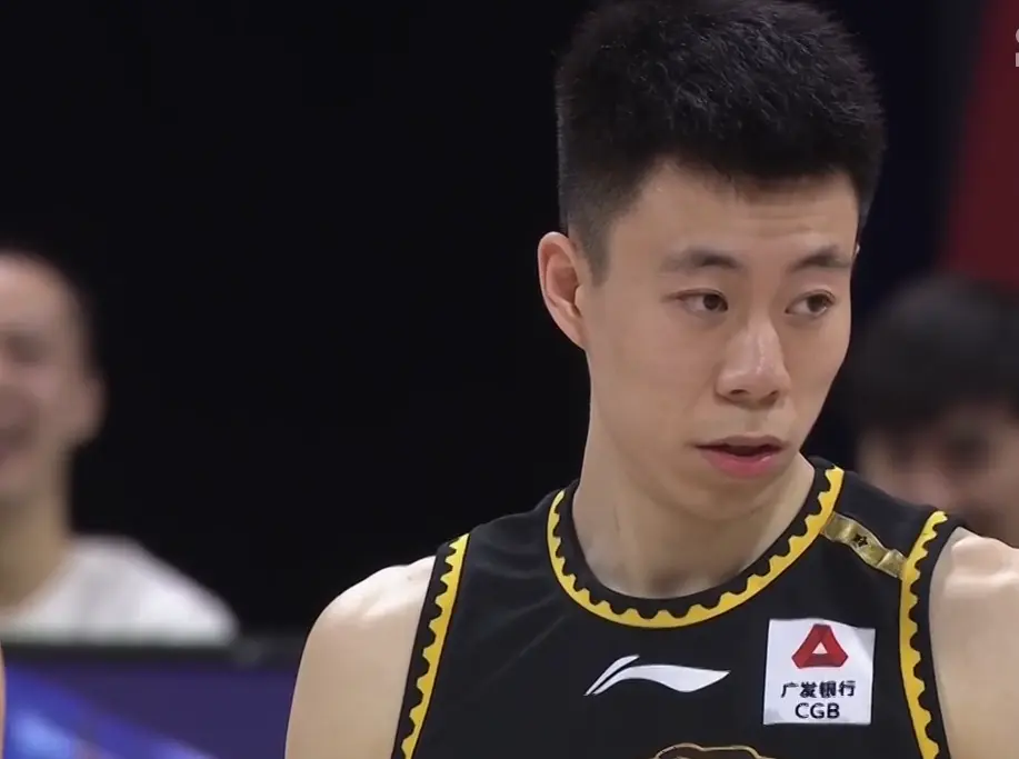 皇家马德里内部会议纪要流出:今夜更衣室发声;CBA季后赛使命明确;球探报告显示潜力的简单介绍 皇家马德里内部会议纪要流出:今夜更衣室发声;CBA季后赛使命明确;球探报告显示潜力的简单介绍