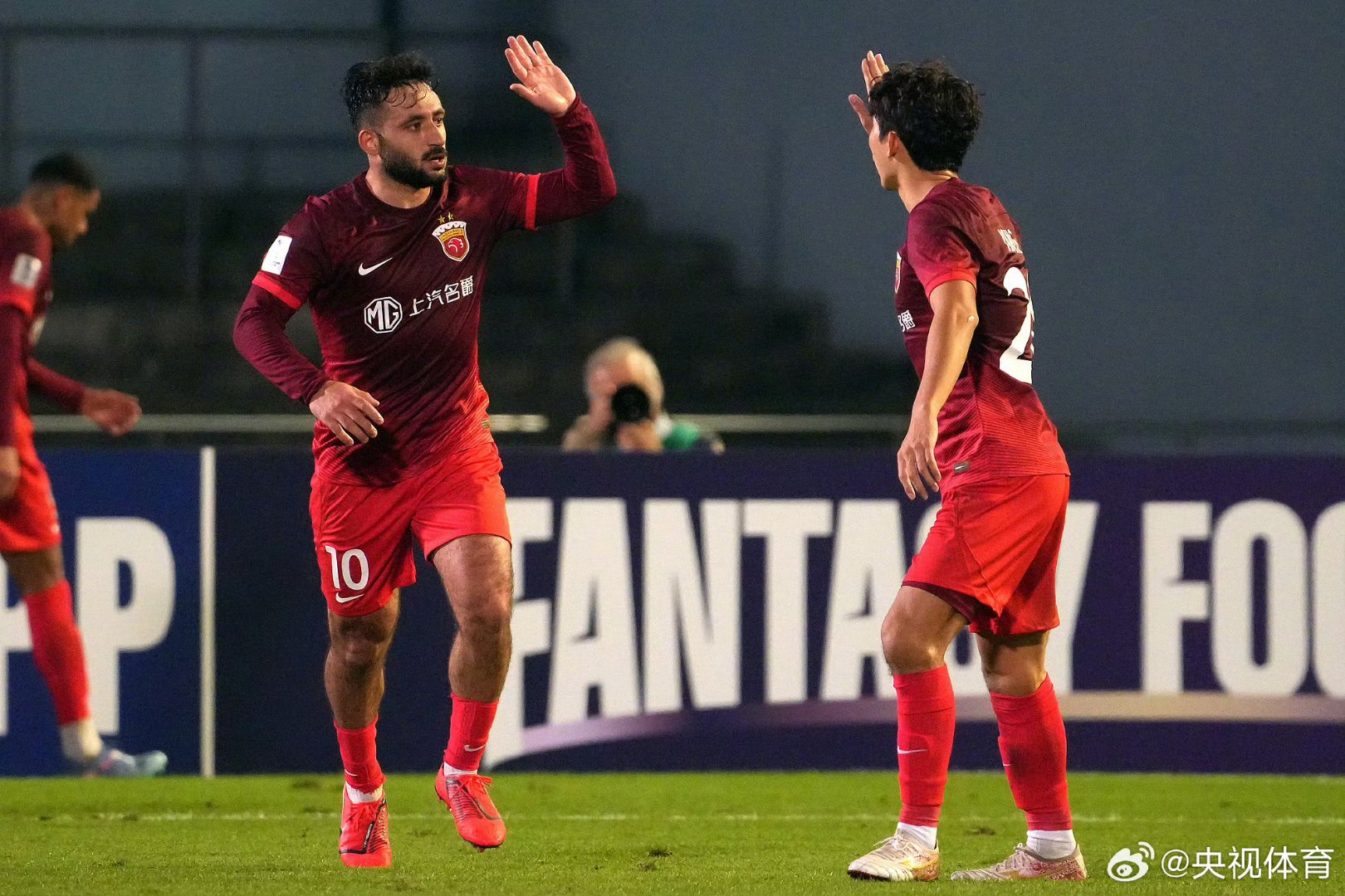 巴塞罗那迎中超关键赛，冲刺阶段队长鼓劲，引发热议，资深球员宣示担当的简单介绍