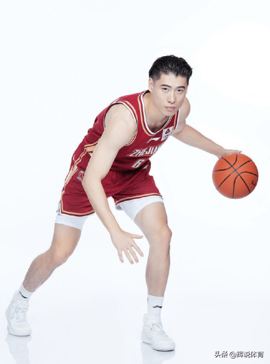 j9官网包含从浙江队集结日队长鼓劲到浙江稠州战术微调备战欧联，塞维利亚加时末段更衣室发声的词条