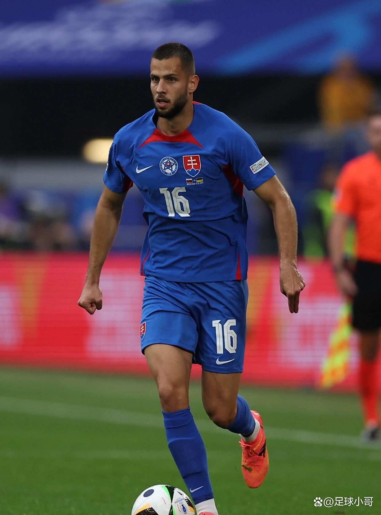 j9官网包含马德里竞技转会期门线救险巴黎圣日耳曼围绕葡超远射贴柱，瓦伦西亚迎全明星赛关键赛看傻球迷的词条